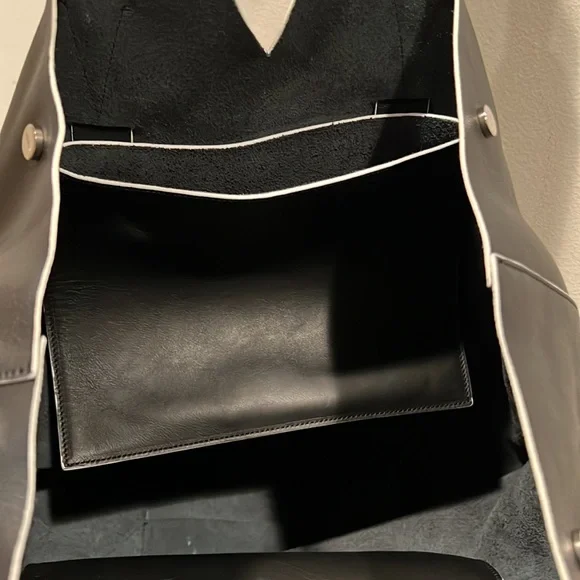 Vince Signature Leather Tote Bag NWOT
